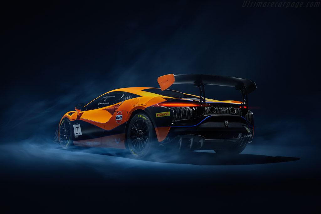 McLaren Artura Trophy