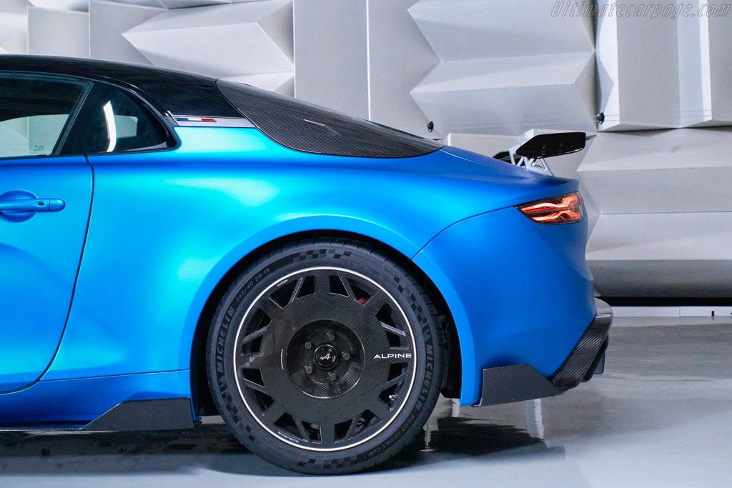 Alpine A110 R