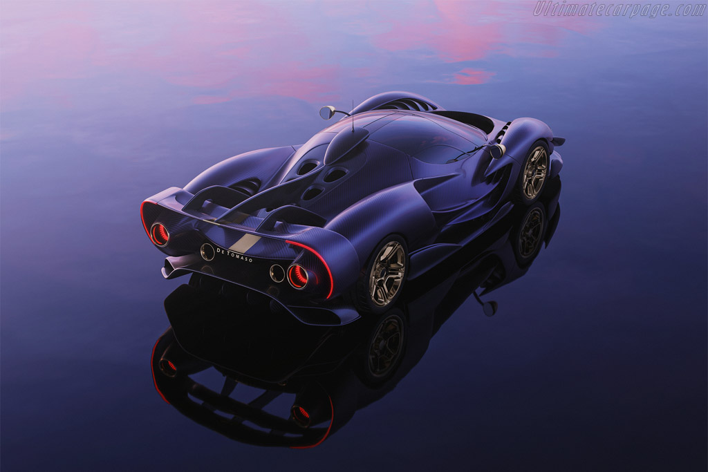 DeTomaso P900
