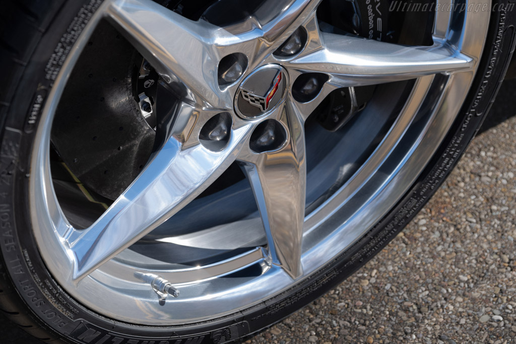 Chevrolet Corvette E-Ray Coupe