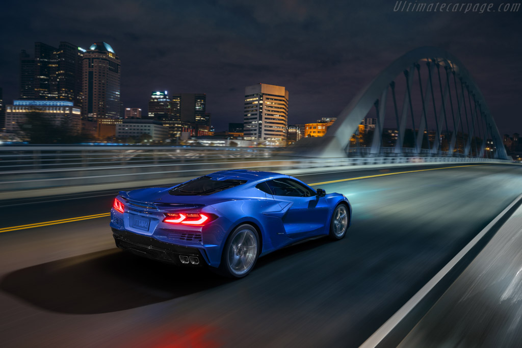 Chevrolet Corvette E-Ray Coupe