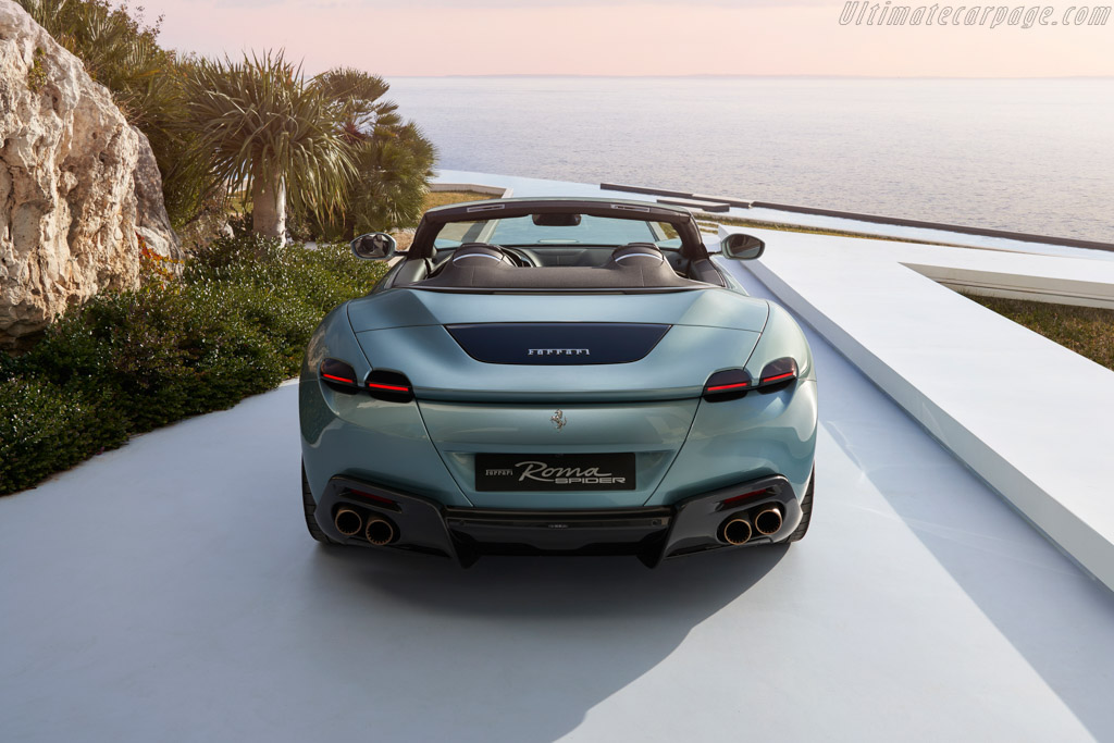 Ferrari Roma Spider