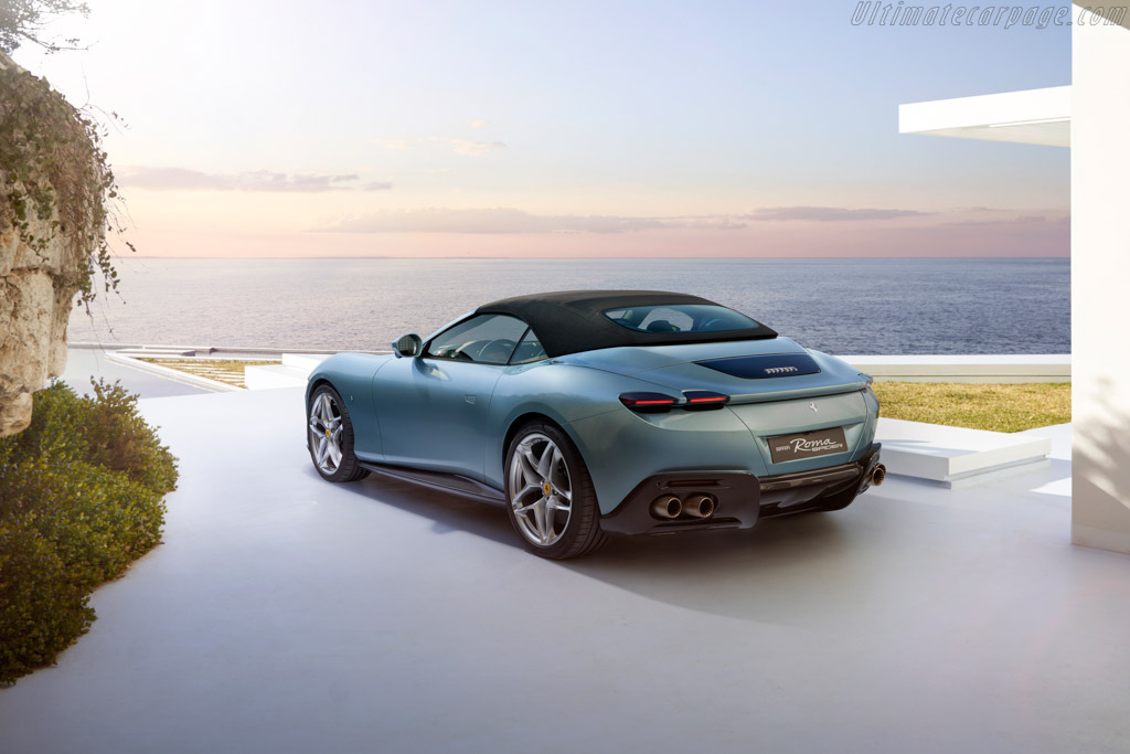 Ferrari Roma Spider