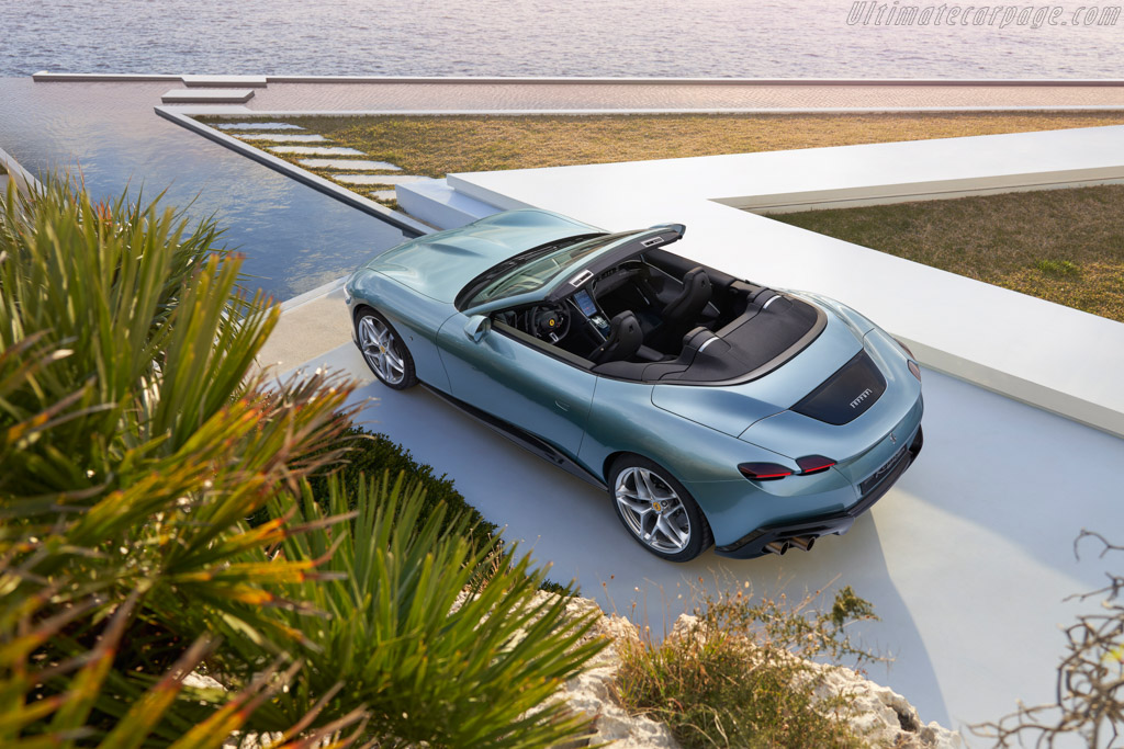 Ferrari Roma Spider
