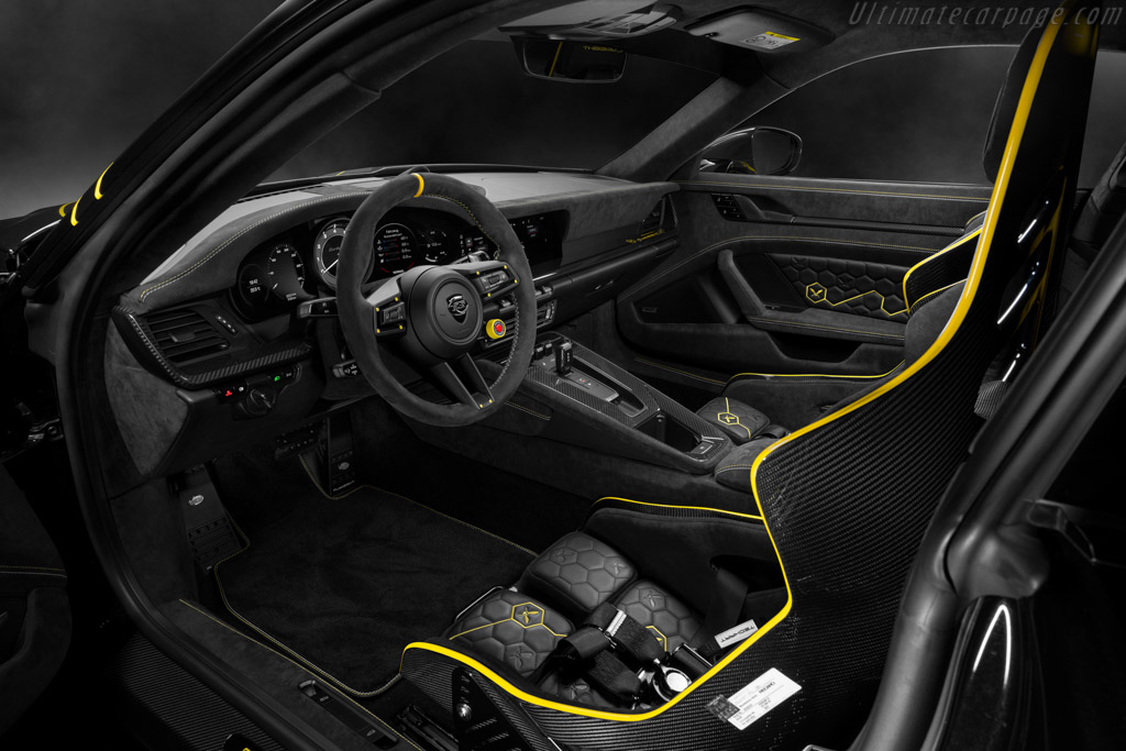 Techart GTstreet R Flyweight