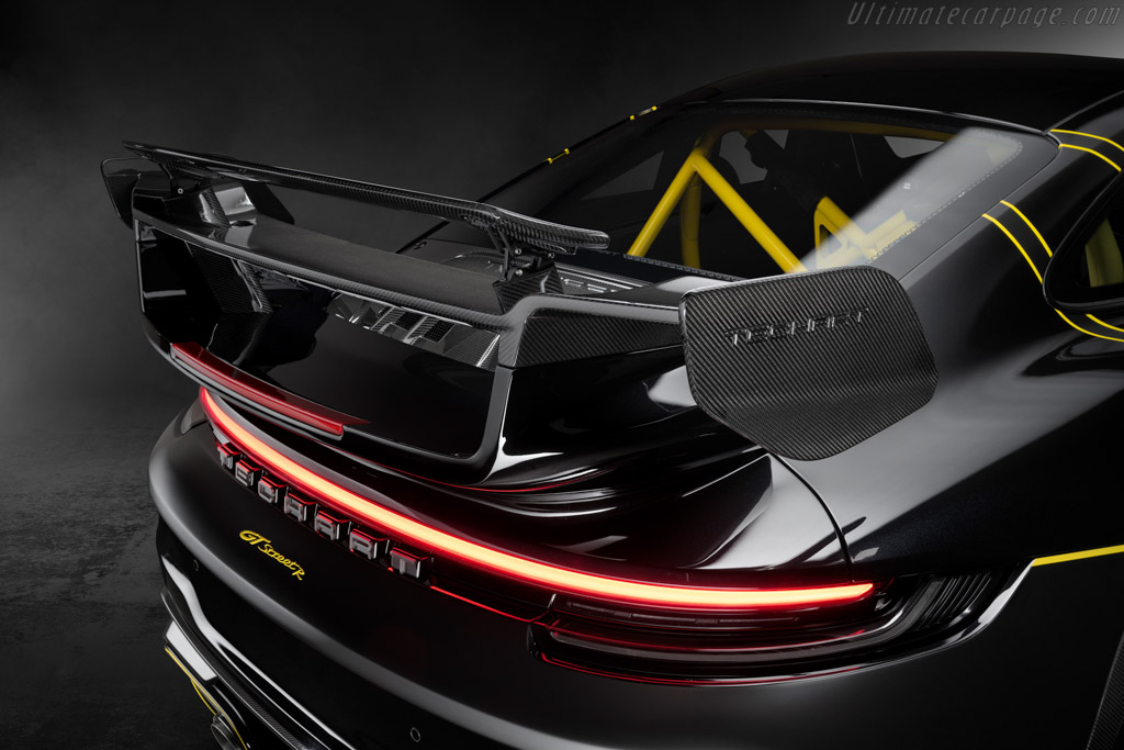 Techart GTstreet R Flyweight