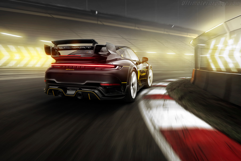 Techart GTstreet R Flyweight