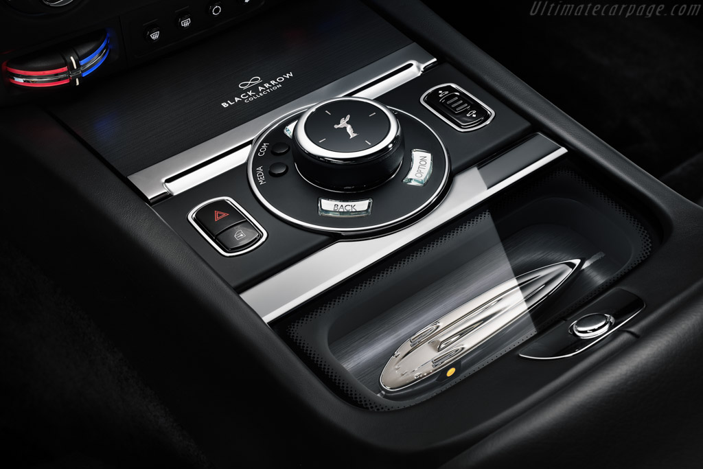 Rolls-Royce Wraith Black Arrow