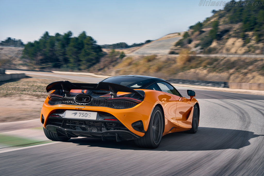 McLaren 750S Coupé