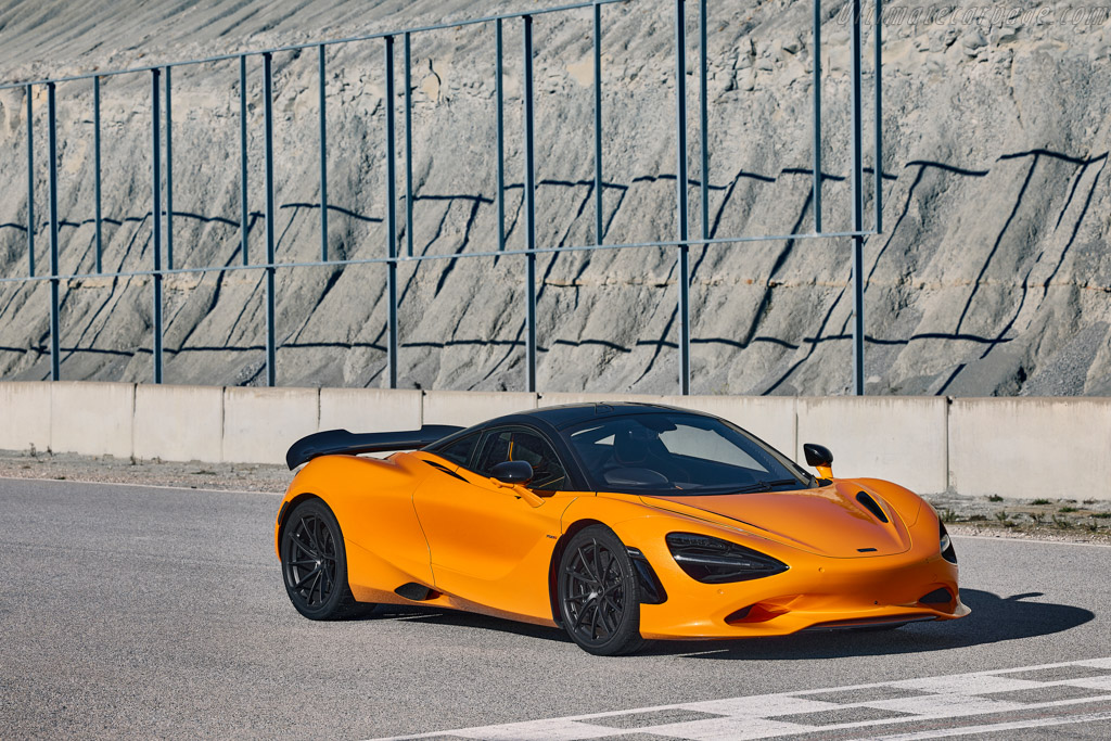 McLaren 750S Coupé