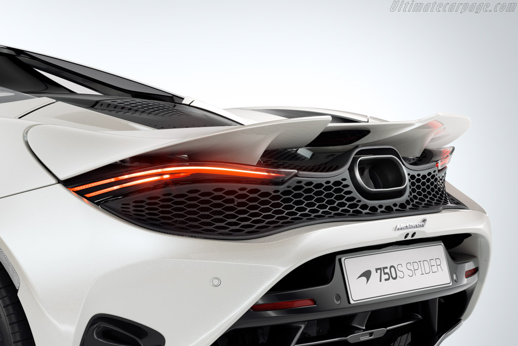 McLaren 750S Spider