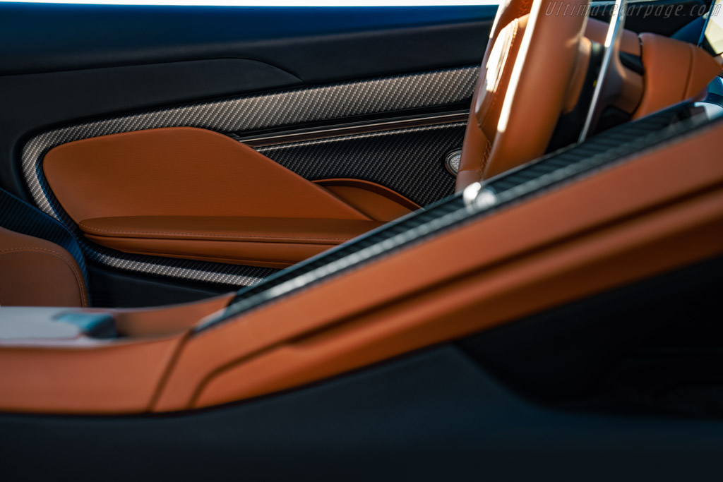 Aston Martin DB12 Coupe