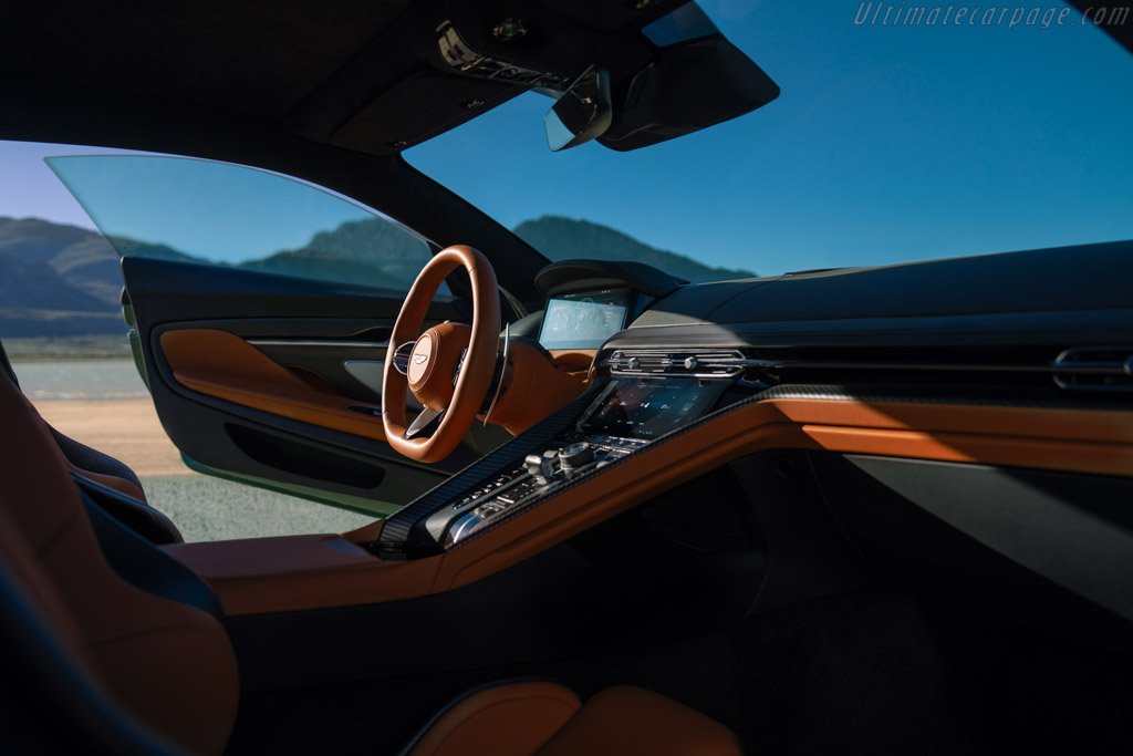 Aston Martin DB12 Coupe