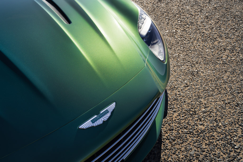 Aston Martin DB12 Coupe