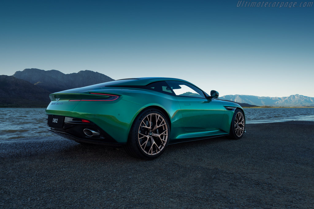 Aston Martin DB12 Coupe