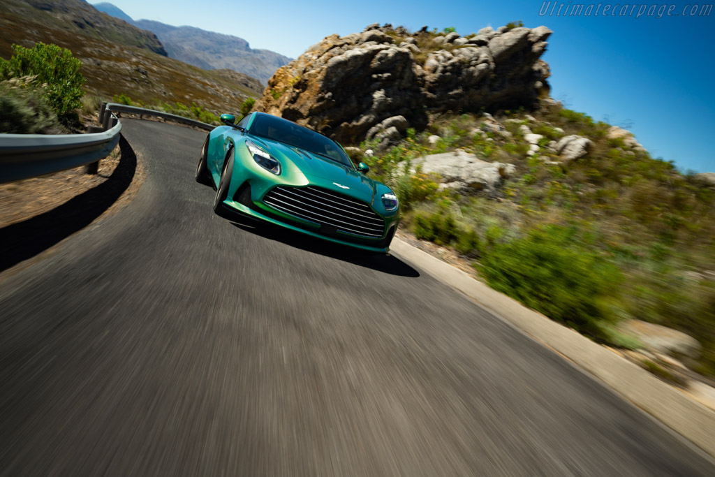 Aston Martin DB12 Coupe