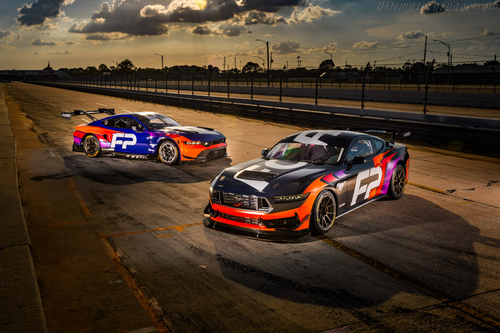 Ford Mustang GT4