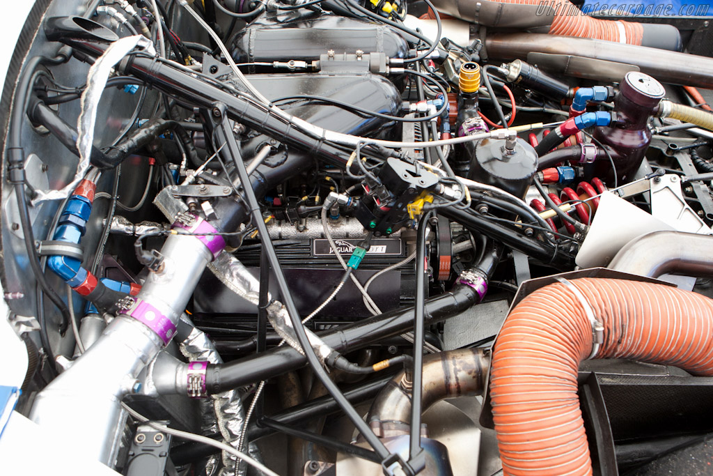Jaguar XJR-16 - Chassis: JV6 C 191  - 2010 24 Hours of Le Mans