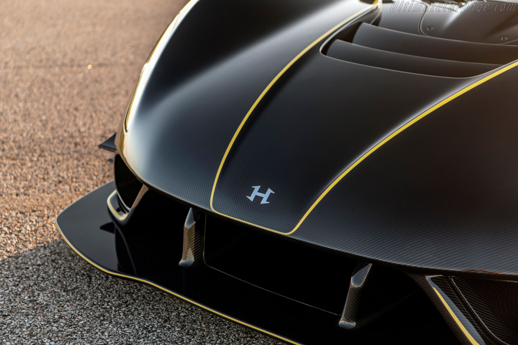 Hennessey Venom F5 Revolution Roadster