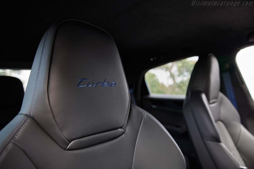 Porsche Cayenne Turbo E-Hybrid Coupé