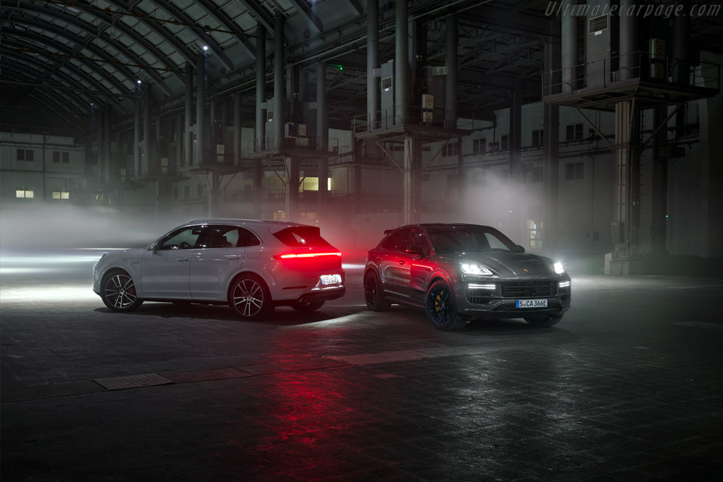 Porsche Cayenne Turbo E-Hybrid Coupé