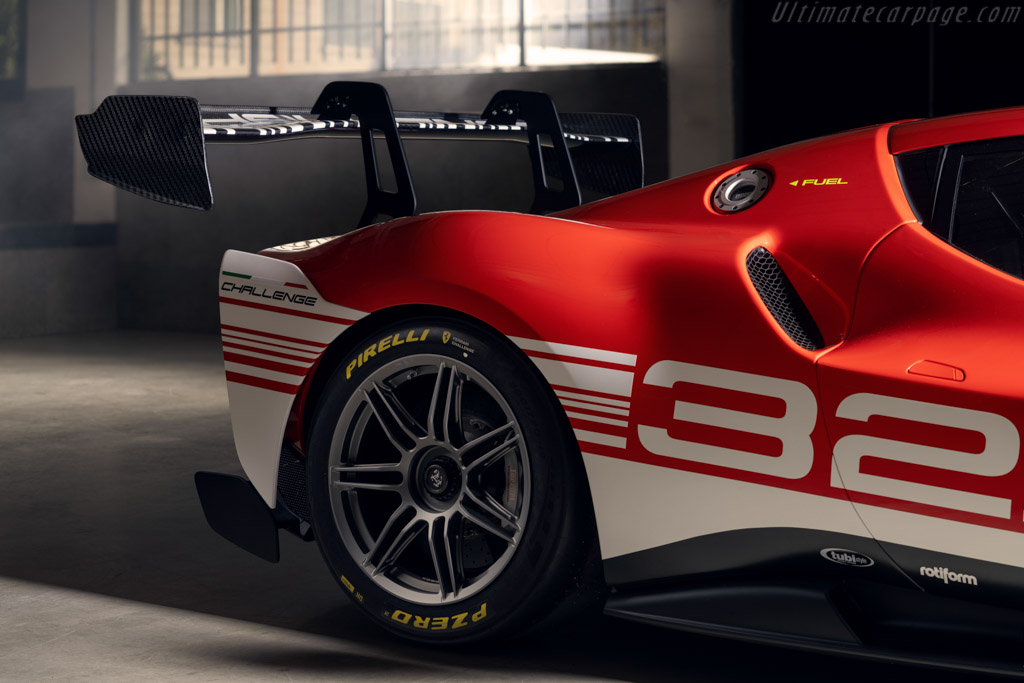 Ferrari 296 Challenge