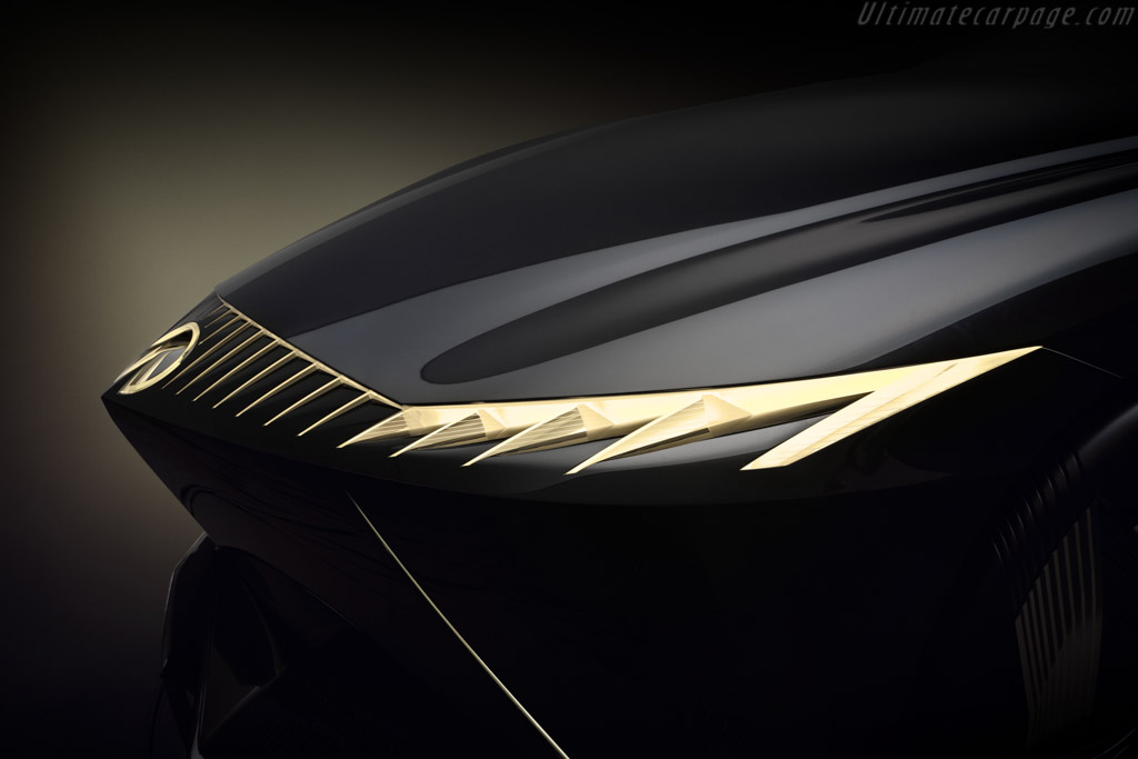 Infiniti Vision Qe