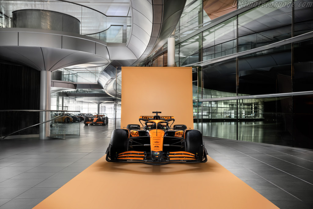 McLaren MCL38 Mercedes