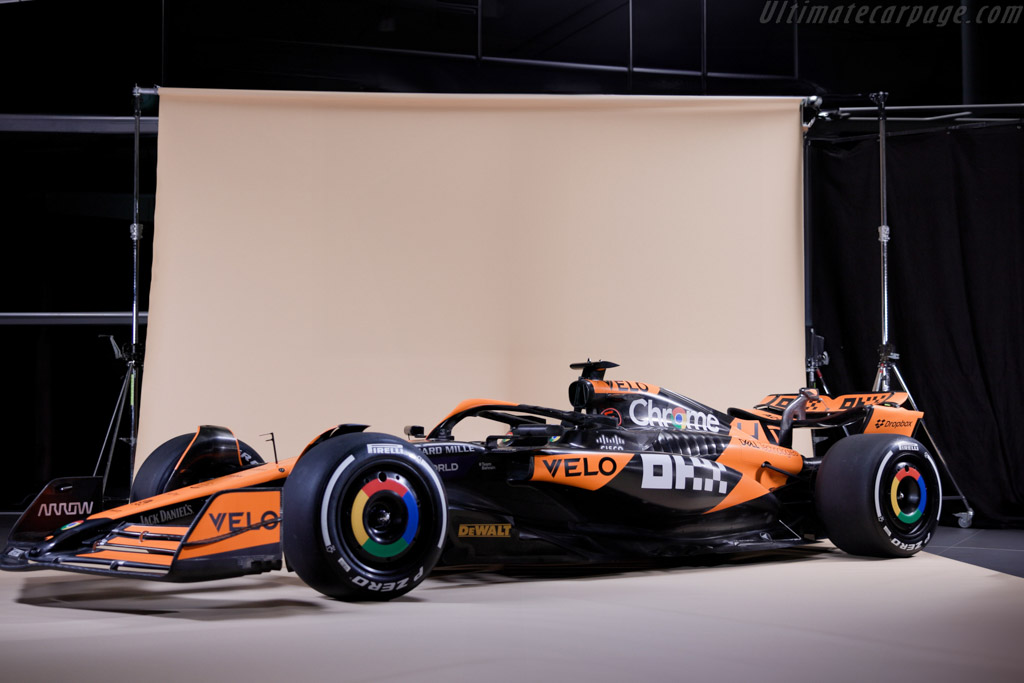 McLaren MCL38 Mercedes