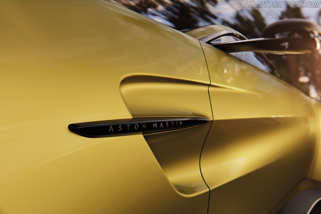 Aston Martin Vantage