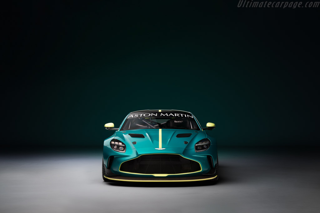 Aston Martin Vantage GT4 Evo