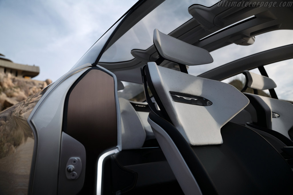Chrysler Halcyon Concept