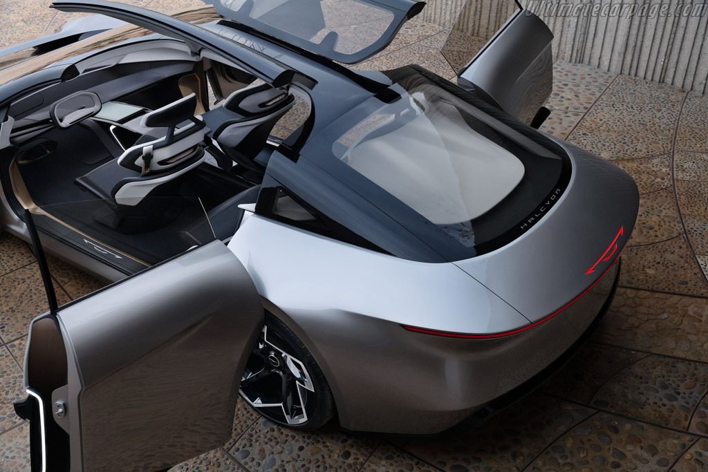 Chrysler Halcyon Concept
