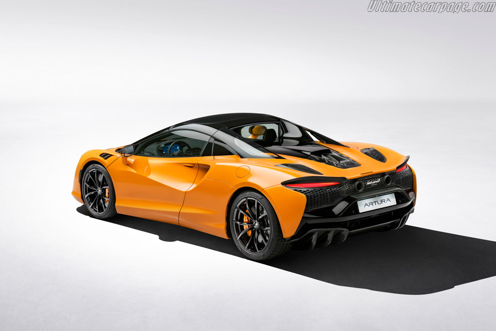 McLaren Artura Spider