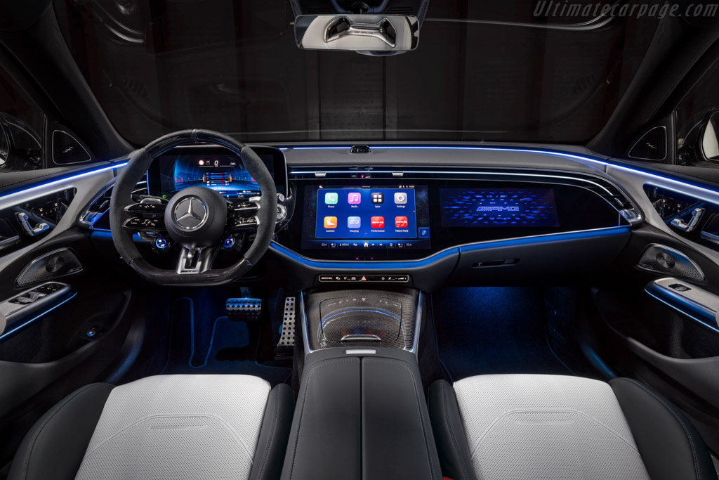 Mercedes-AMG E 53 Hybrid 4MATIC+ Saloon