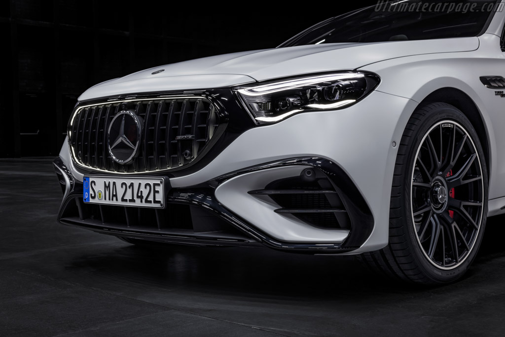 Mercedes-AMG E 53 Hybrid 4MATIC+ Saloon