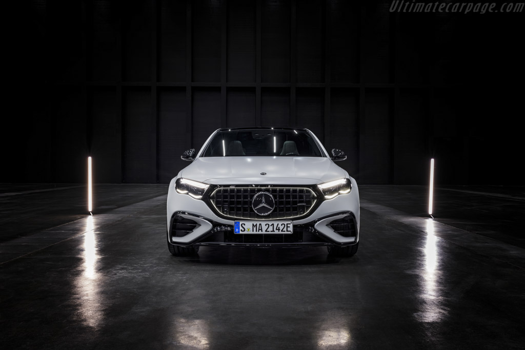 Mercedes-AMG E 53 Hybrid 4MATIC+ Saloon