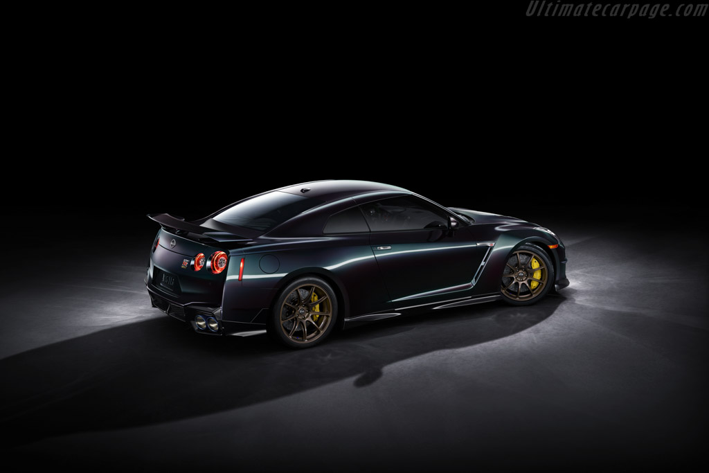 Nissan GT-R T-spec Takumi