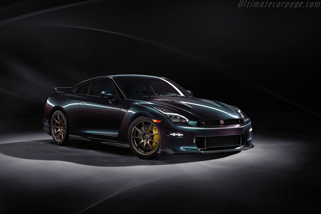 Nissan GT-R T-spec Takumi
