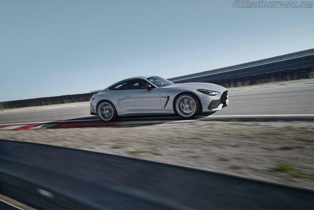 Mercedes-AMG GT 63 Pro 4Matic+
