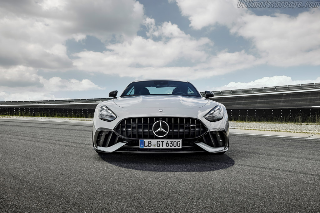 Mercedes-AMG GT 63 Pro 4Matic+