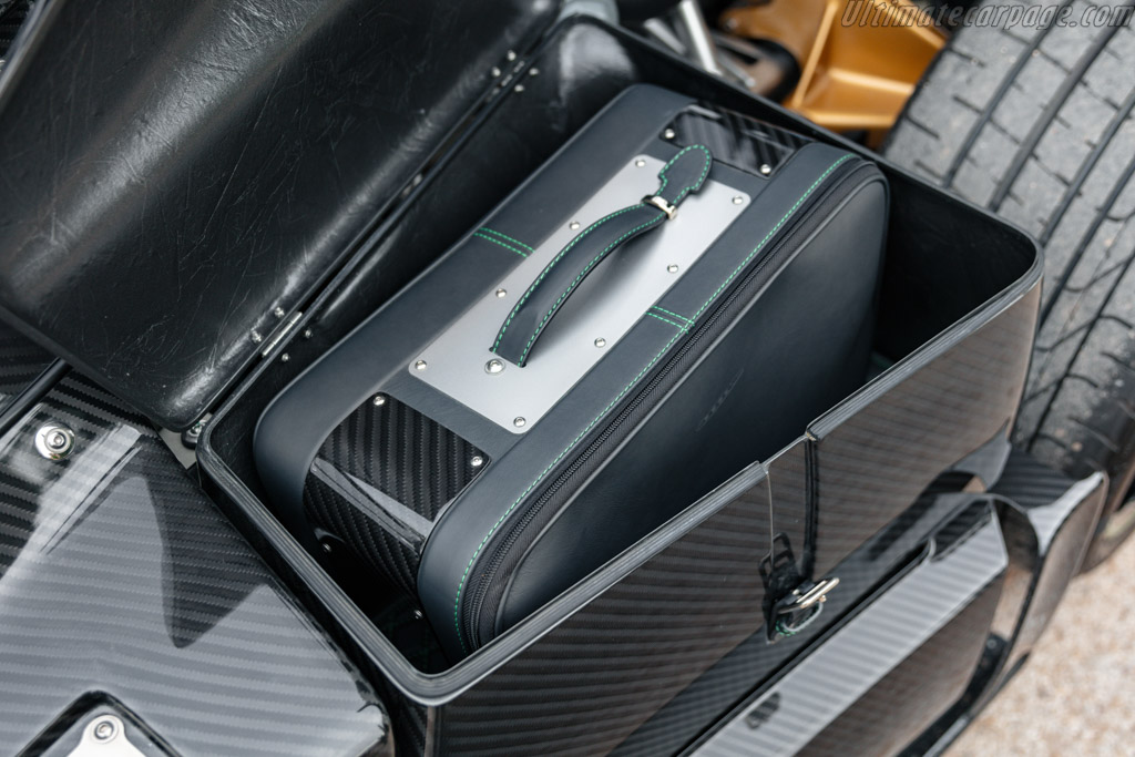 Pagani Zonda 760 LM Roadster