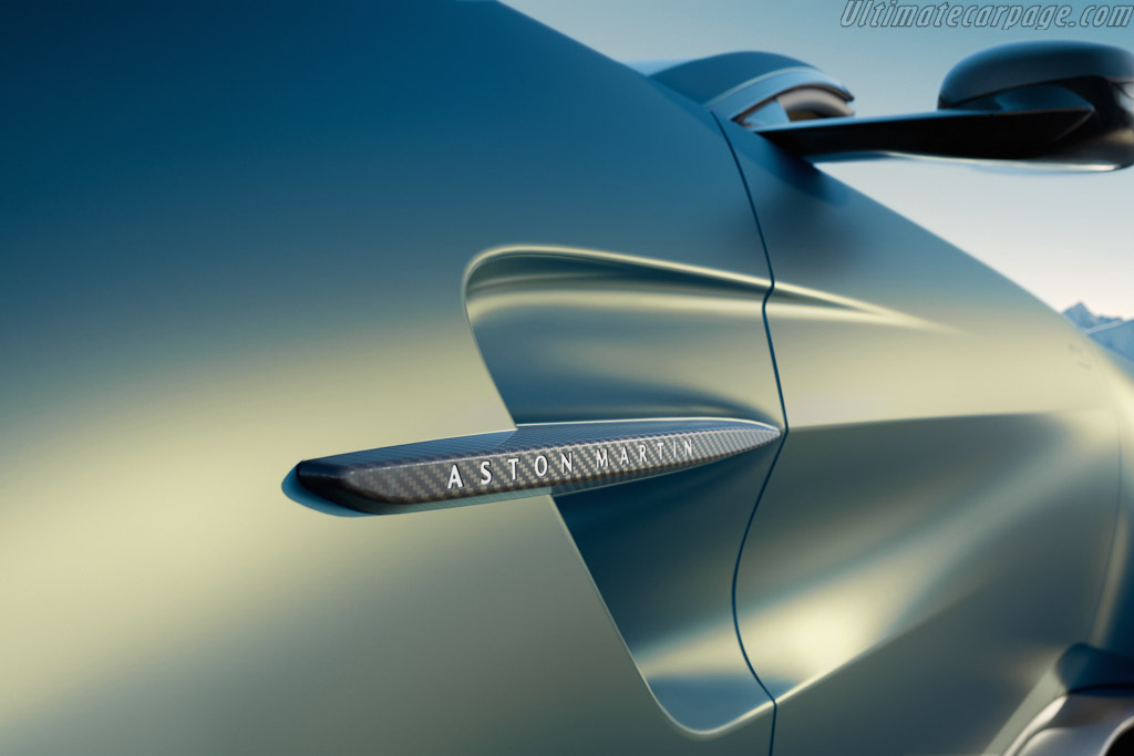 Aston Martin Vantage Roadster