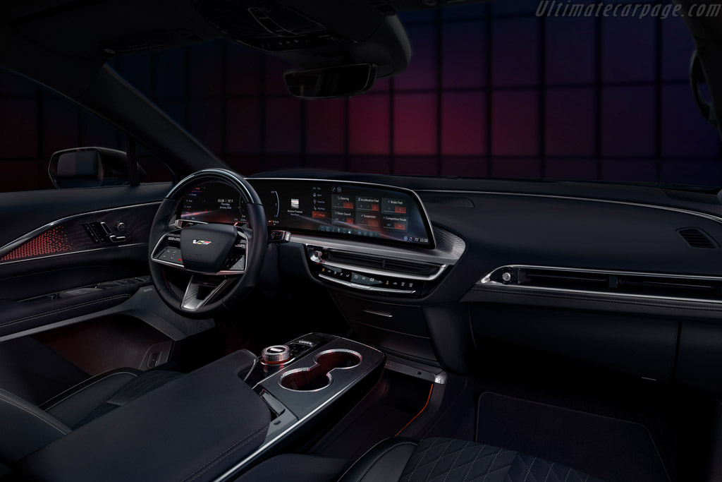 Cadillac Lyriq-V