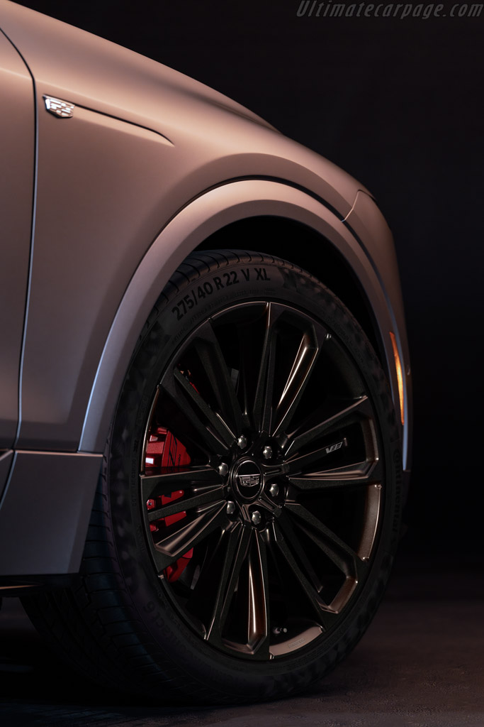 Cadillac Lyriq-V