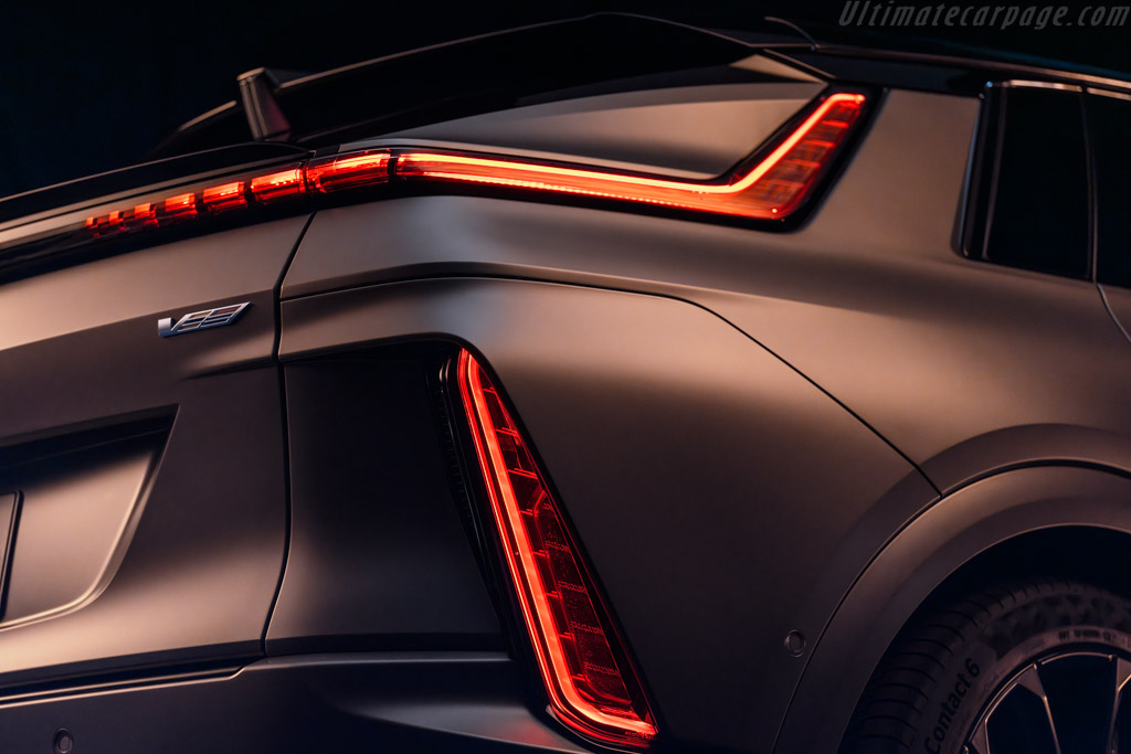 Cadillac Lyriq-V