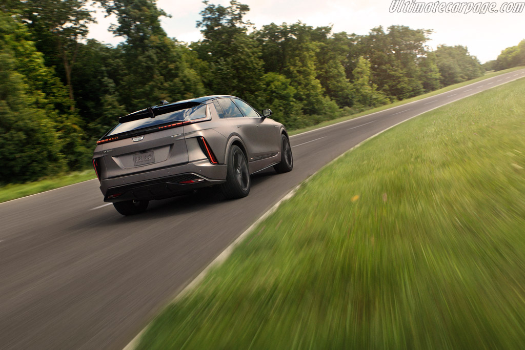Cadillac Lyriq-V