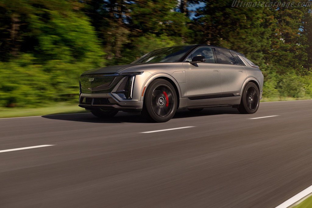 Cadillac Lyriq-V