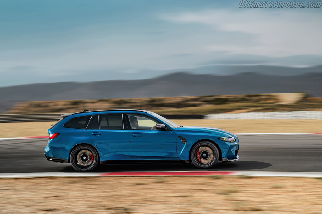 BMW M3 CS Touring