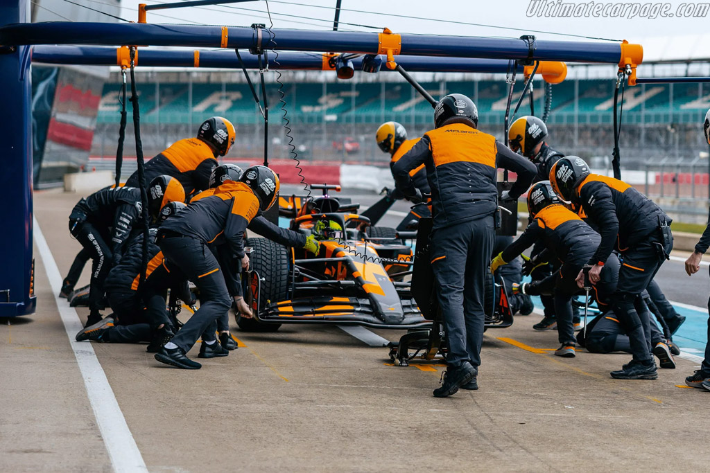 McLaren MCL39 Mercedes